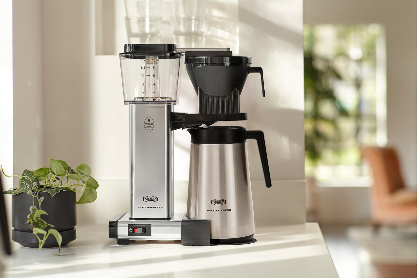 MOCCAMASTER KBGT Coffee Maker 1,25L with Insulated Thermos Flask